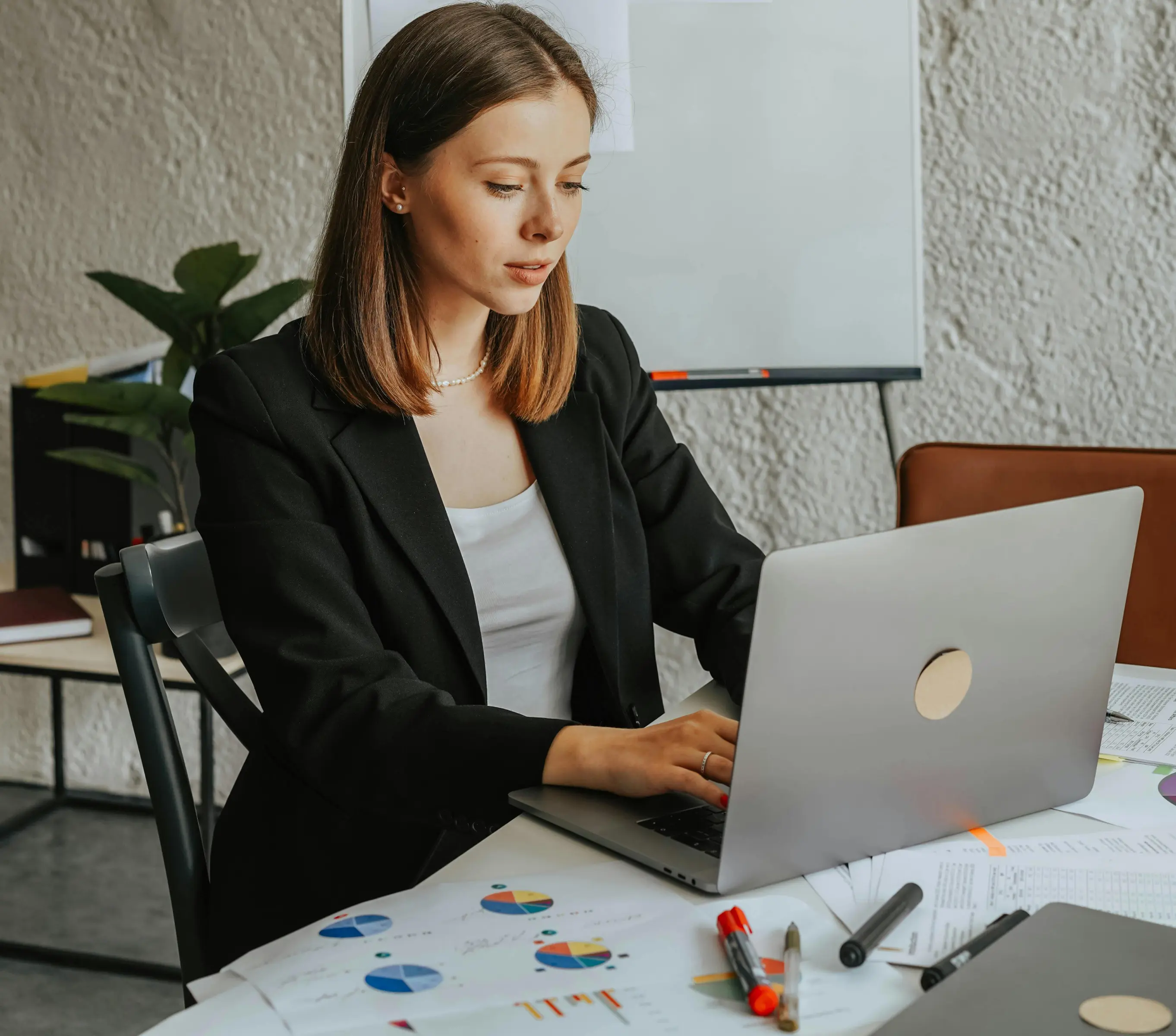 The Lawyer Careers Review With Pricing, Alternatives, and FAQs