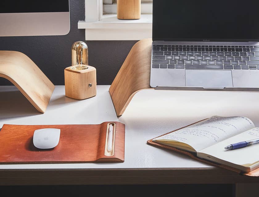 clean desk after employee takes time off