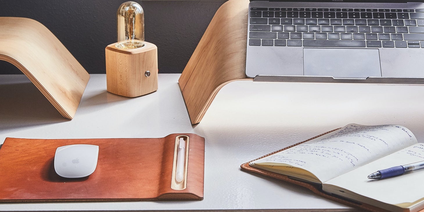 clean desk after employee takes time off