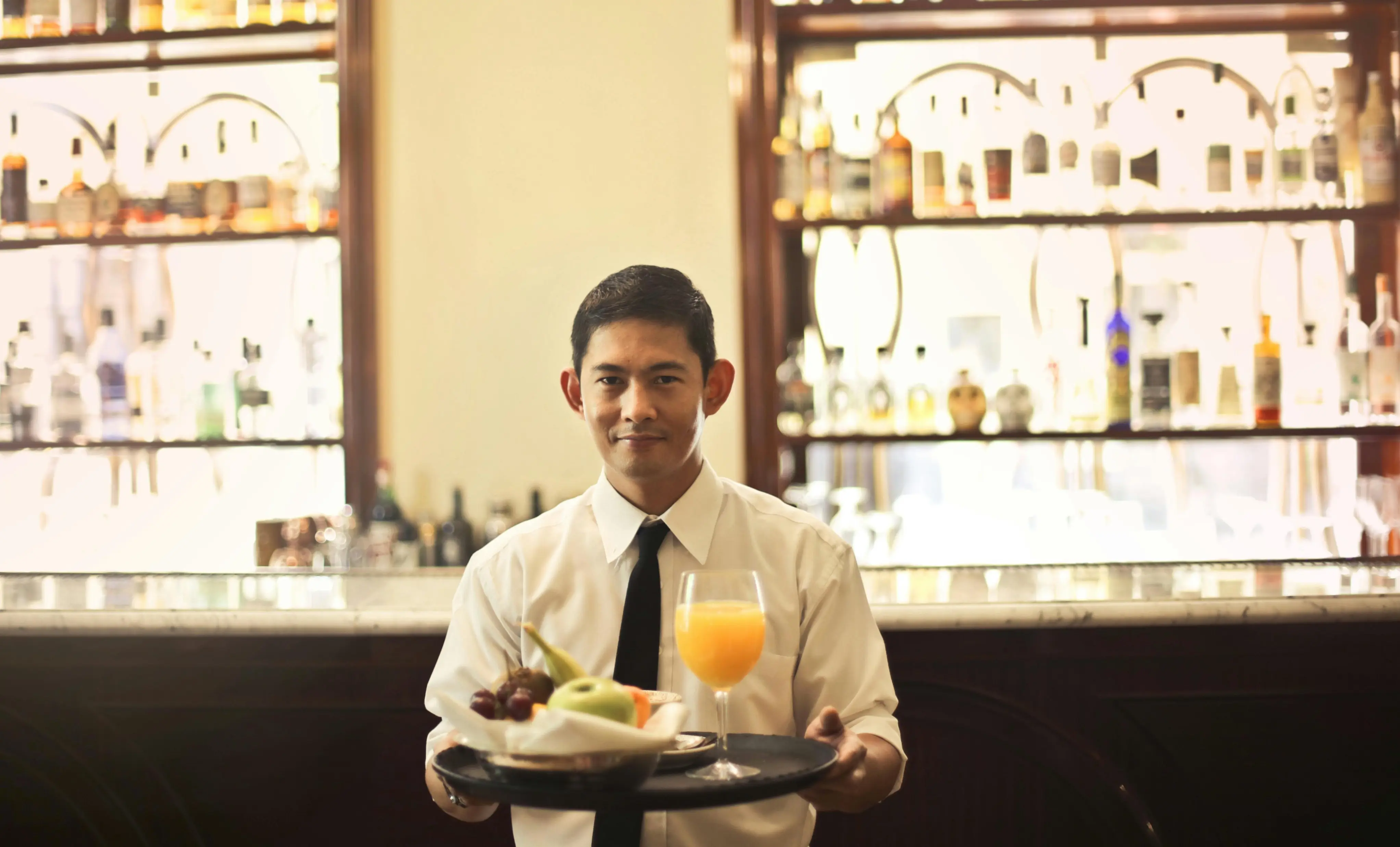 Waiter Job Description