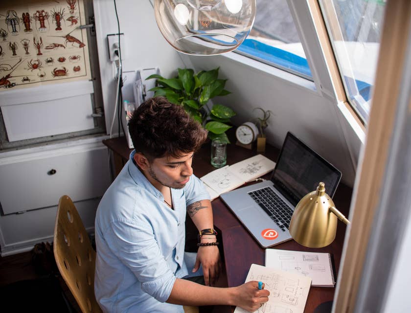 employee telecommuting from home