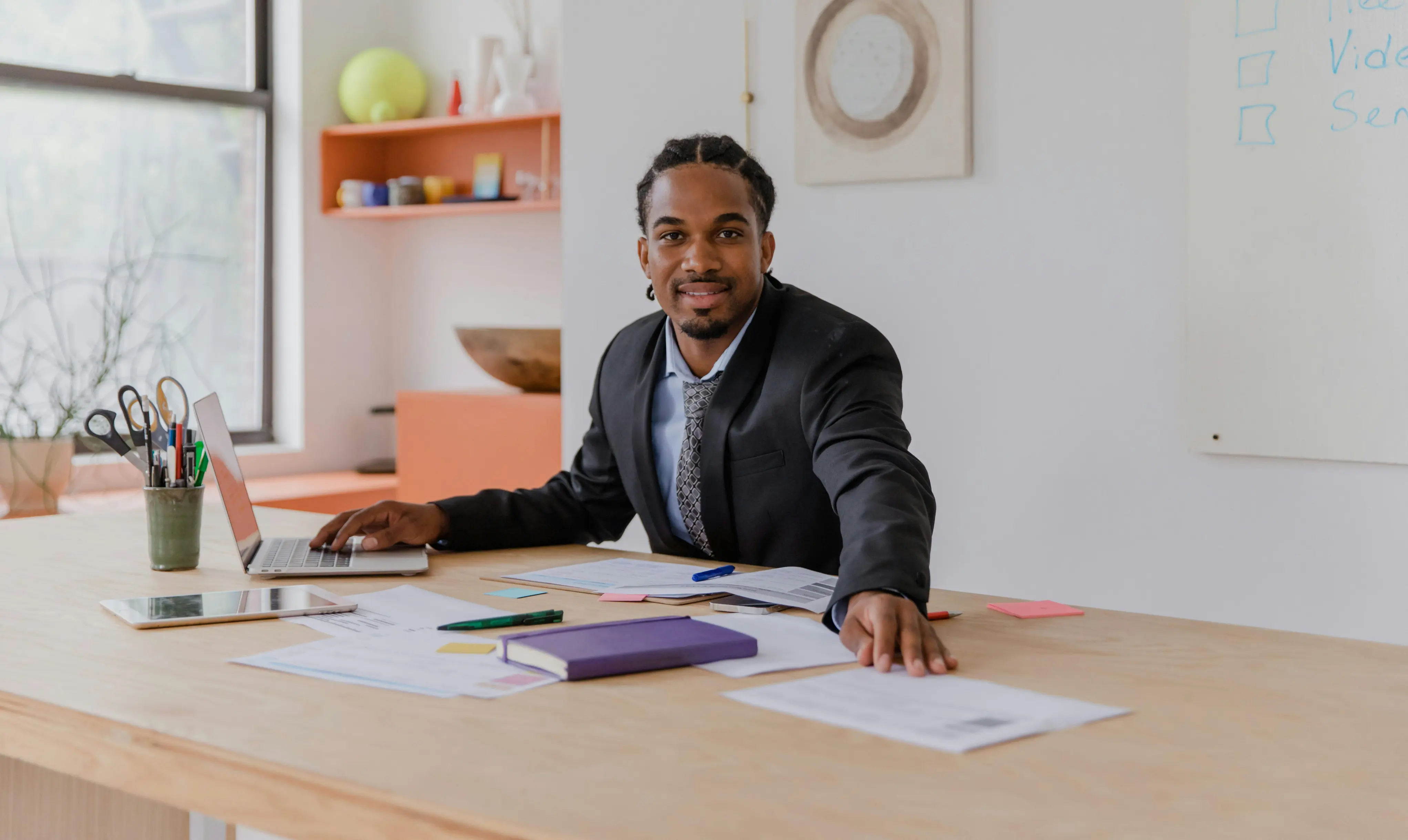 World Commerce & Contracting Job Board Review With Pricing, Alternatives, and FAQs