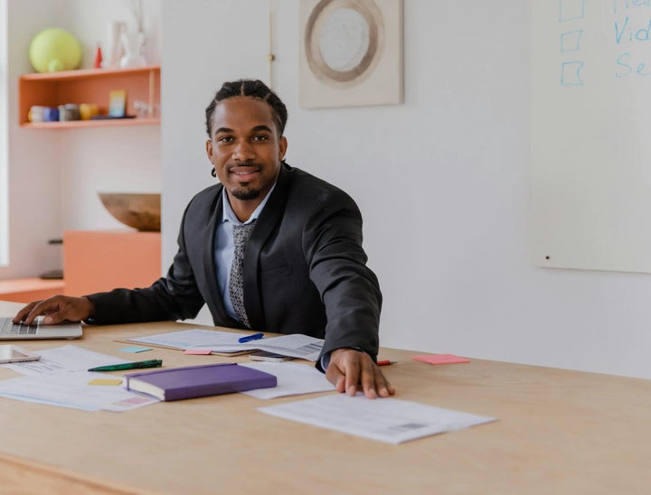 World Commerce & Contracting Job Board Review With Pricing, Alternatives, and FAQs