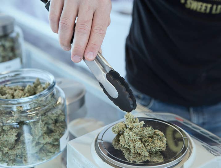 Budtender Job Description