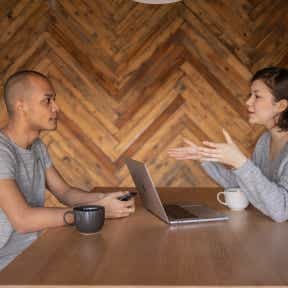 Comprobar el comportamiento insubordinado desde el principio.