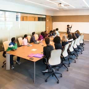 Comunícale los cambios a todas las partes involucradas.