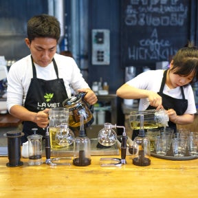 Convince top candidates to work for you.