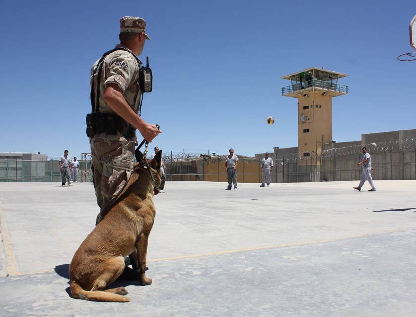 Corrections Officer Job Description