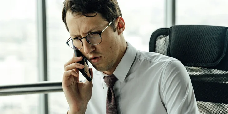 A credit controller negotiating payment plans to a client.
