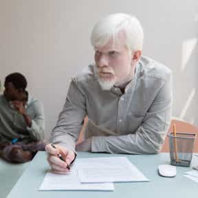 Desarrollar políticas claras de la empresa sobre la insubordinación.