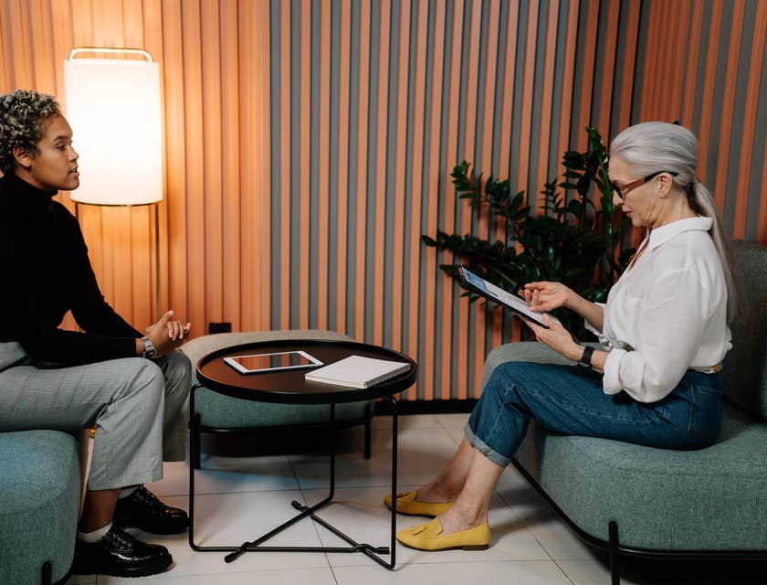 District Sales Manager interviewing a candidate for a potential Sales Representative role