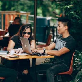 Evalúa las actividades discrecionales.