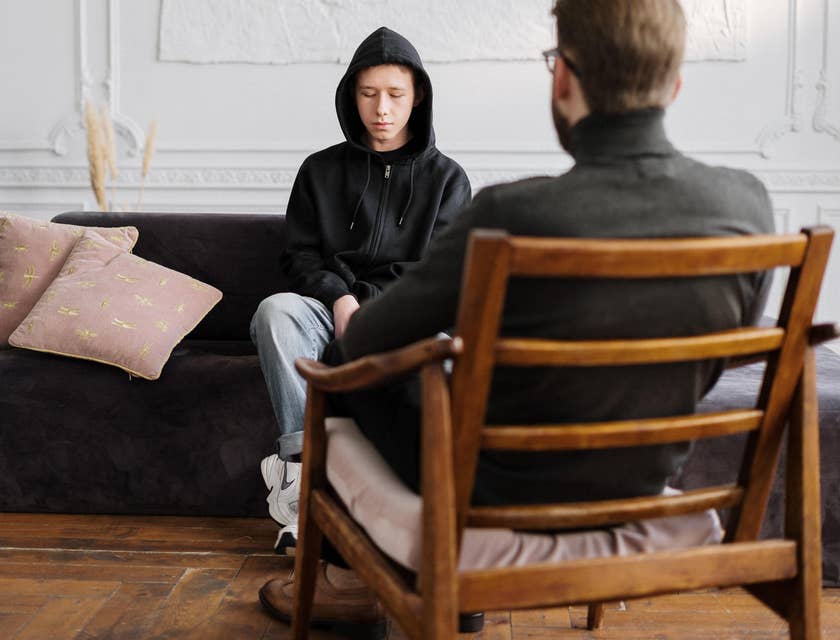 A Forensic Psychologist assessing and evaluating the credibility of a crime witness before a trial.