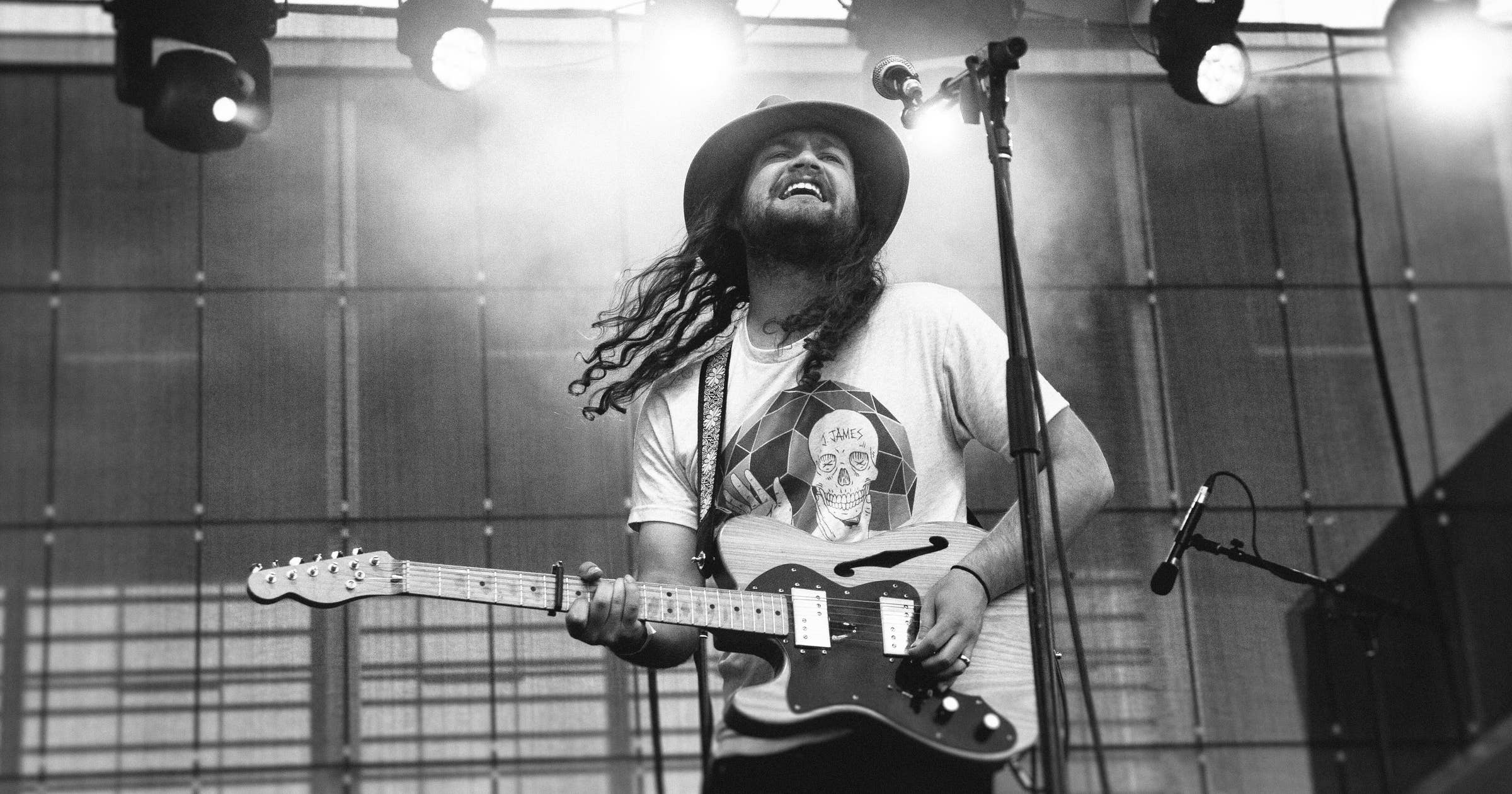 Guitarist Job Description