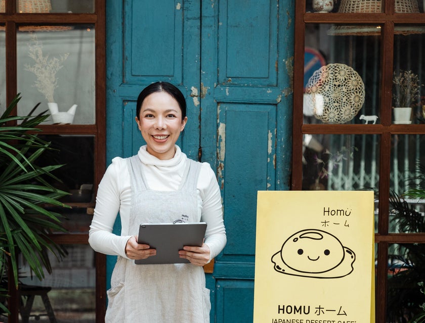 Hostess Job Description hostess-job-description