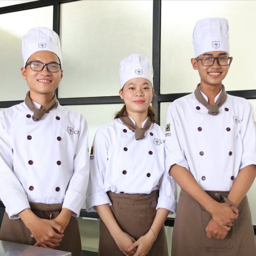 How to Find a Restaurant Employee: