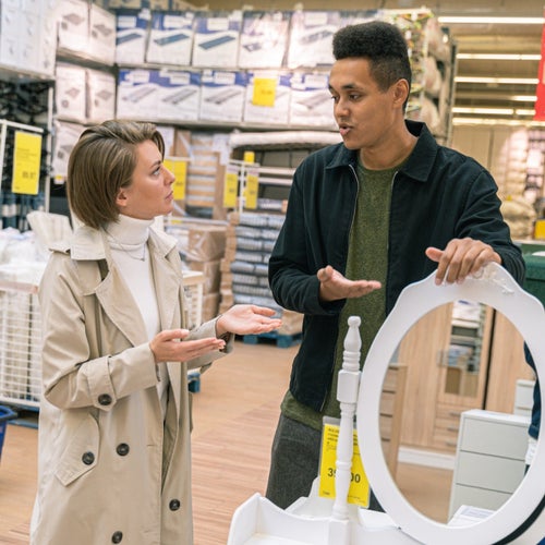 How to Find a Retail Manager: