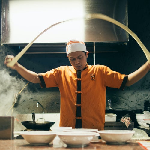 How to Find Restaurant Staff: