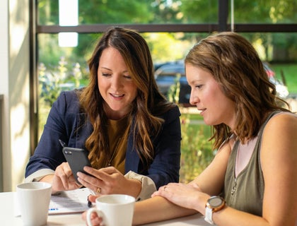 How to Find Salespeople