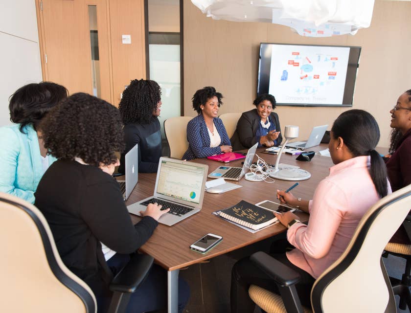 An HR consultant having a meeting with the management team.