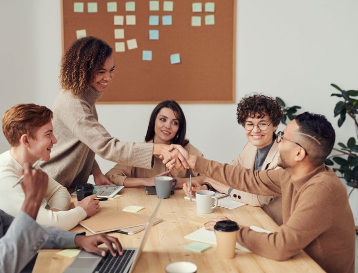 Loans Consultant Job Description