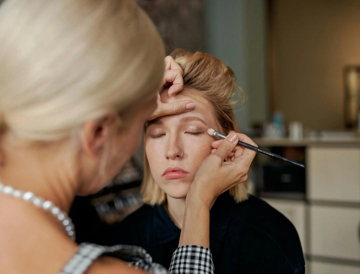 Makeup Artist Job Description