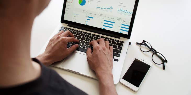 Marketing Analyst collecting and interpreting recent market data for his client