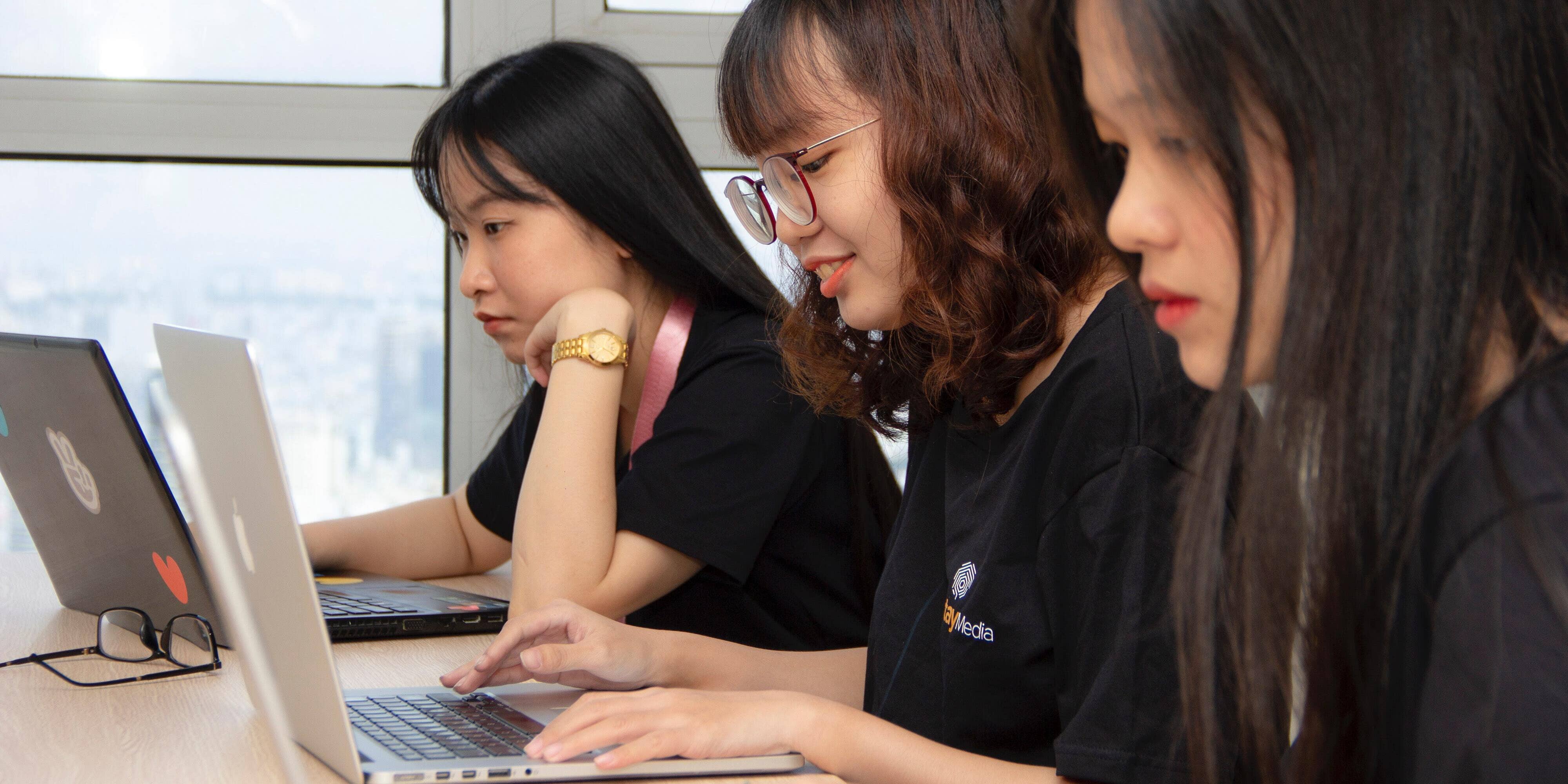 Marketing Associate Job Description