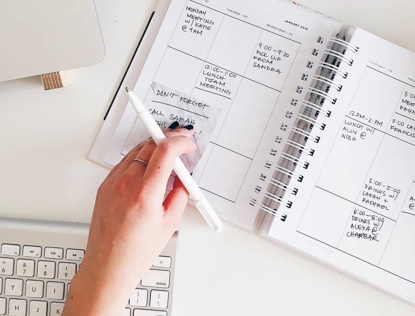 Personal executive assistant mainmtaining a schedule