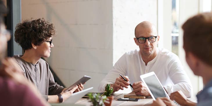 Research psychologist talking to a focus group