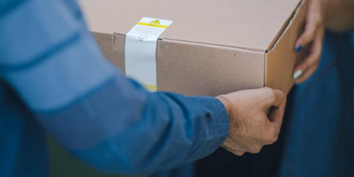 Route driver delivering the package to the client