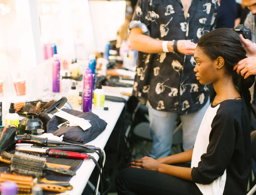 salon manager supervising a salon worker