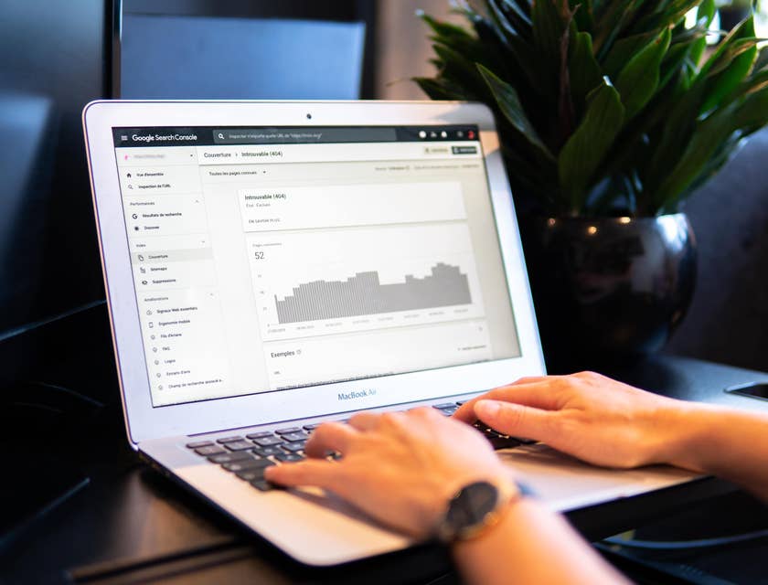 Search engine marketing specialist analyzing analytic data to be used on the next advertising campaign