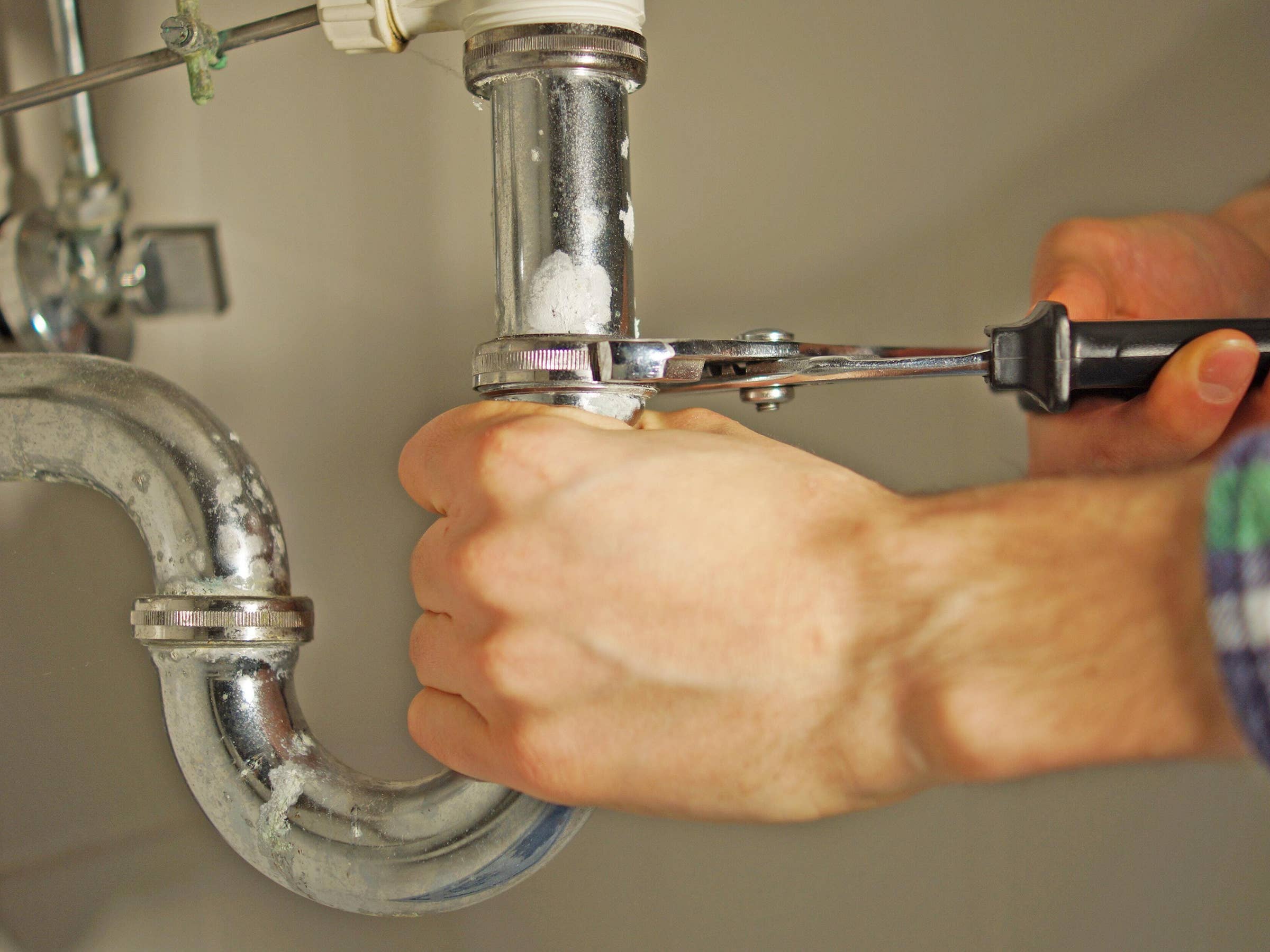 Service Plumber Job Description