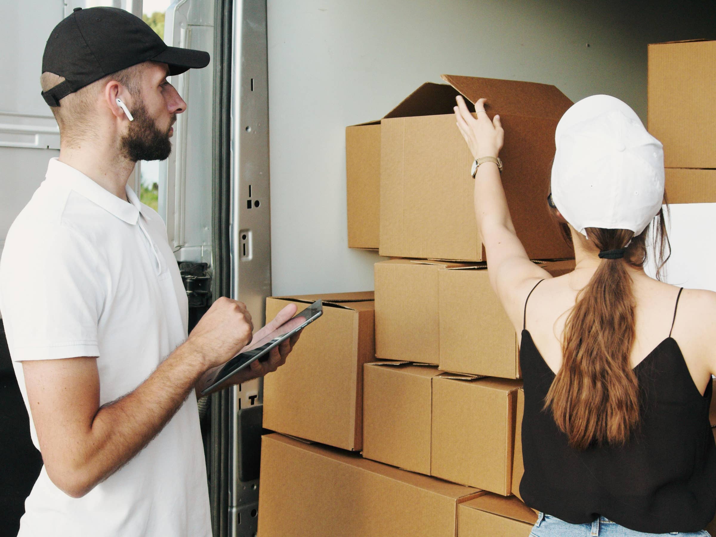 Shipping Manager Job Description