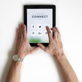 Start a social recruiting campaign.