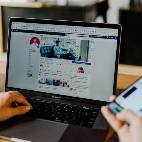 Use social media as an effective recruiting tool.