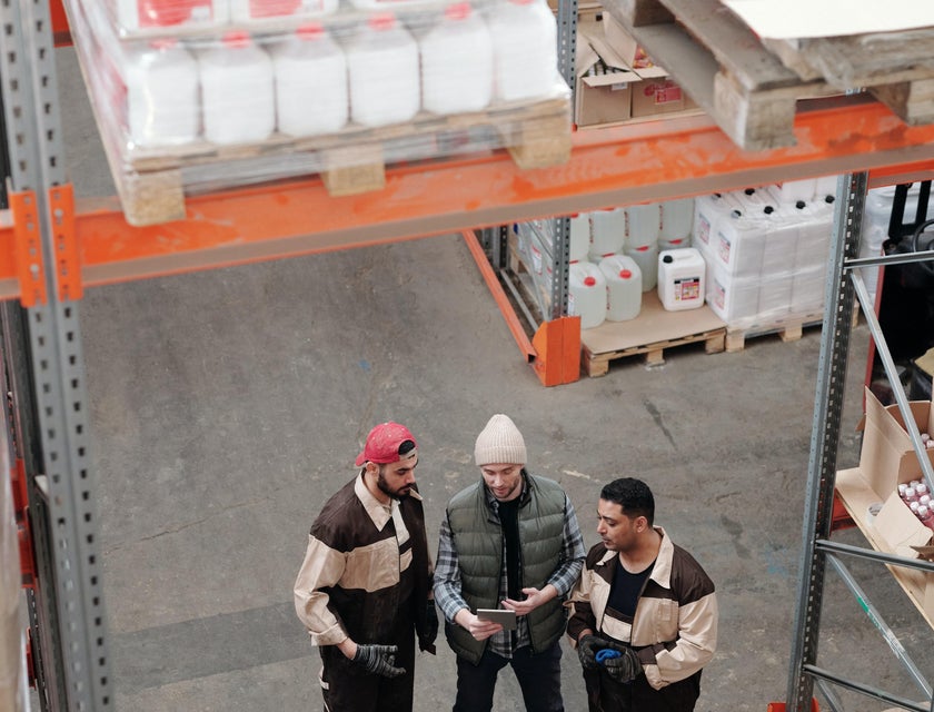 Warehouse Operator Job Description