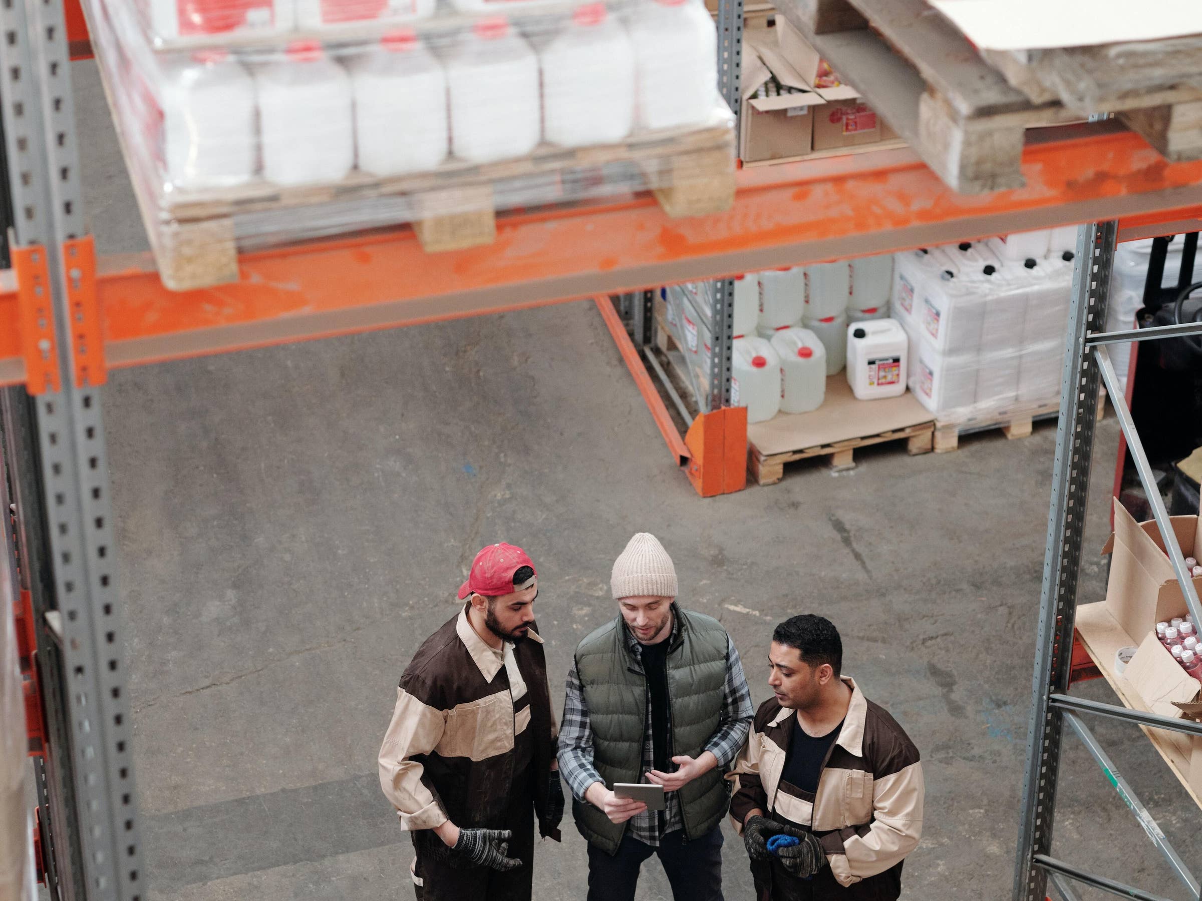 Warehouse Operator Job Description