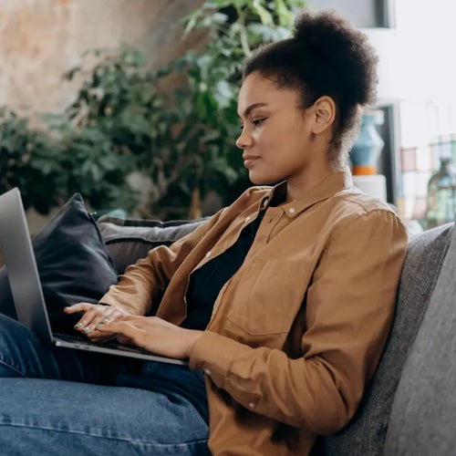 How to Implement a Hybrid Work Model: